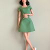 Cambriadollatelier-reginagreen1-poppyparker